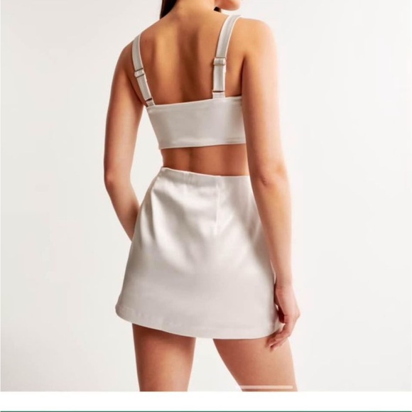 White Abercrombie satin two piece set - Picture 3 of 4